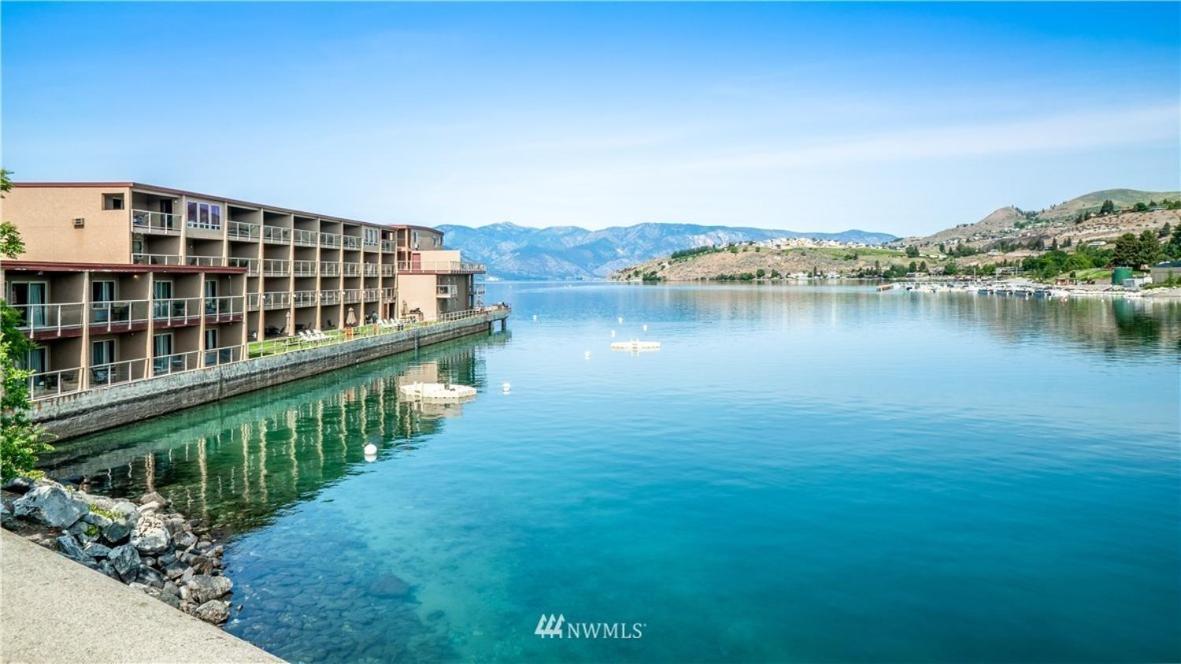 Grandview Lake Chelan- Waterfront View, Pool, Hot Tub, Golf, 1 Min To Downtownアパートホテル エクステリア 写真