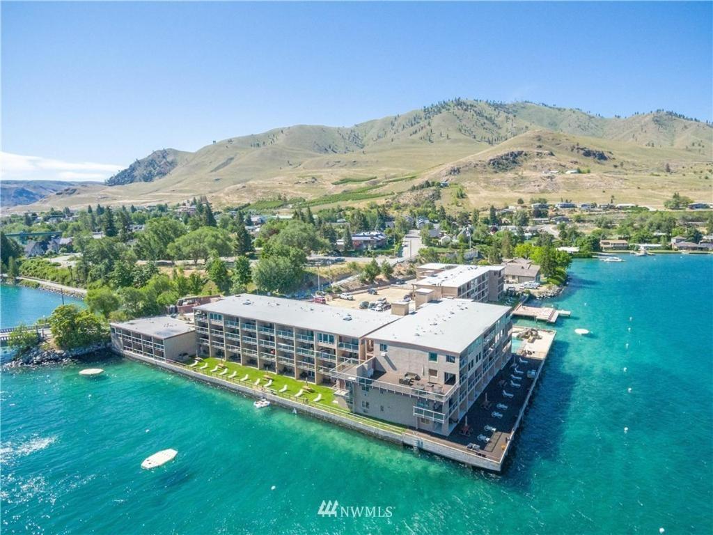 Grandview Lake Chelan- Waterfront View, Pool, Hot Tub, Golf, 1 Min To Downtownアパートホテル エクステリア 写真