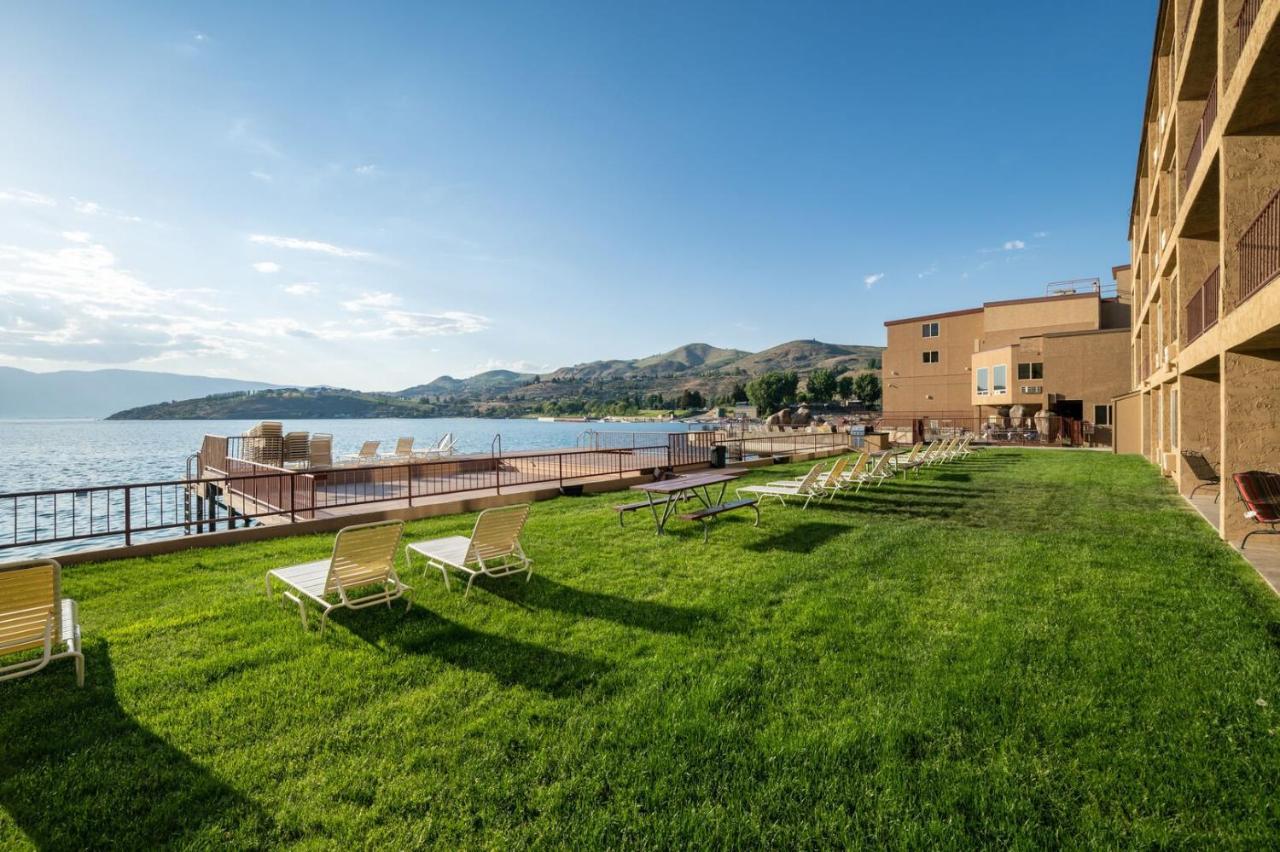 Grandview Lake Chelan- Waterfront View, Pool, Hot Tub, Golf, 1 Min To Downtownアパートホテル エクステリア 写真